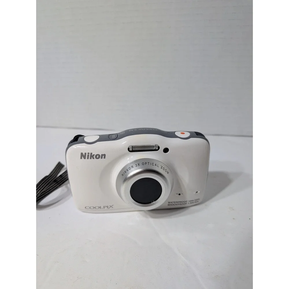 Nikon Coolpix S32 Digital Compact Waterproof Shockproof Camera Tested Works